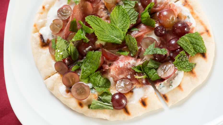 Flatbread with Red Grapes Prosciutto