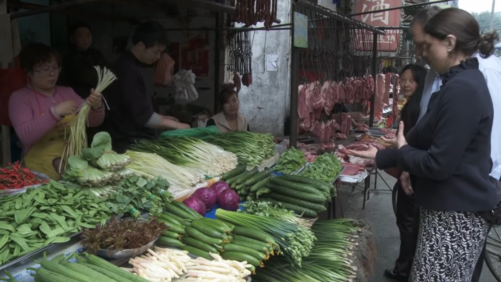 Chengdu’s Open-Air Market