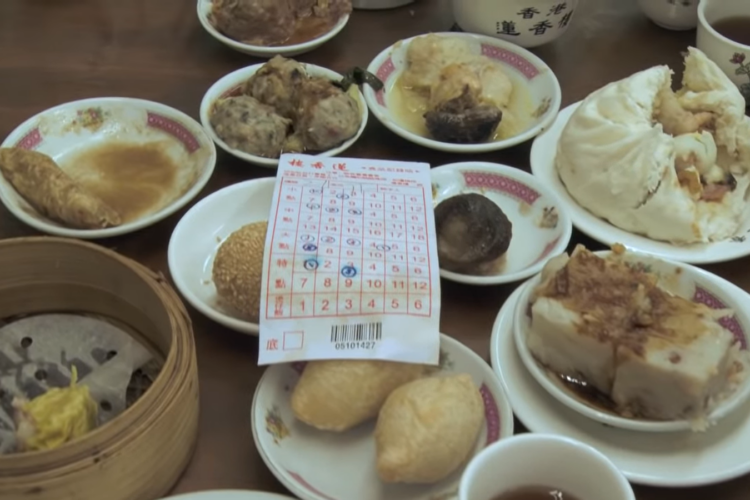 Dim Sum for Breakfast at Hong Kong’s Lin Heung Restaurant
