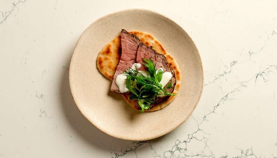 Smoked-Leg-with-Toum