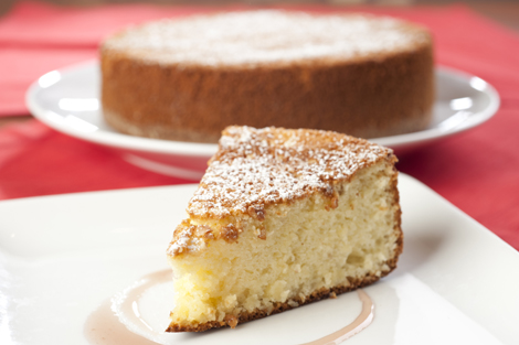 Almond Yogurt cake
